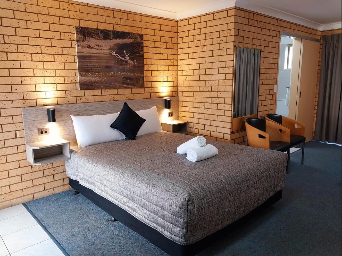 Tallarook Motor Inn Дабо Екстериор снимка